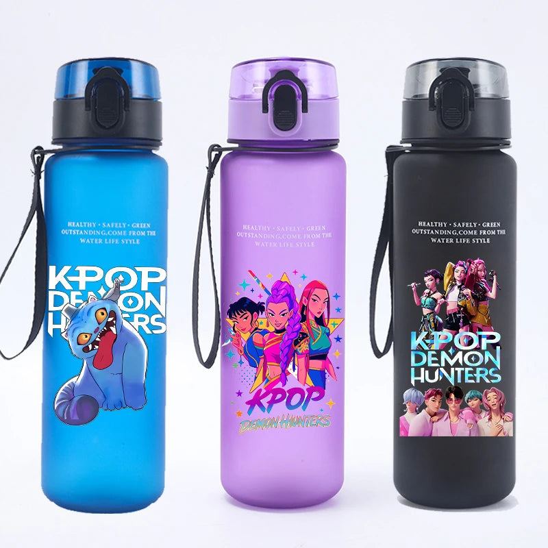K Pop Demon Hunters Water Bottle Girls Summer Sports Large Capacity Water Bottle Kawaii Cartoon Figure Printed Plastic Bottles