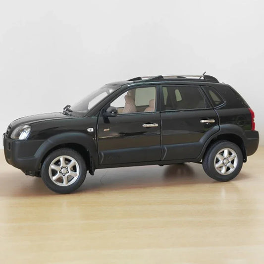 Hyundai Tucson Old Suv Alloy Simulation Car Model Die Cast 1:18 Scale Souvenir Collect Adult Hobby Metal Toy Gift Static Display