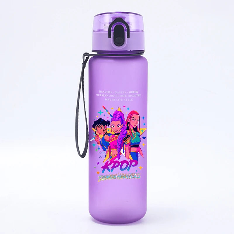 K Pop Demon Hunters Water Bottle Girls Summer Sports Large Capacity Water Bottle Kawaii Cartoon Figure Printed Plastic Bottles