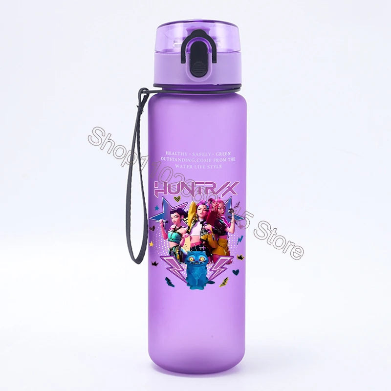 K Pop Demon Hunters Water Bottle Girls Summer Sports Large Capacity Water Bottle Kawaii Cartoon Figure Printed Plastic Bottles