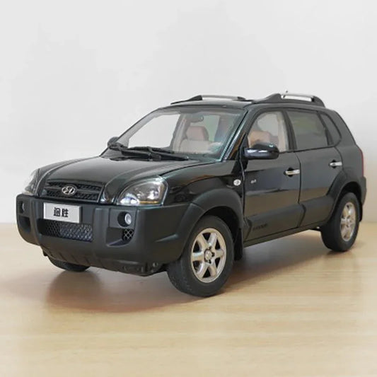 Hyundai Tucson Old Suv Alloy Simulation Car Model Die Cast 1:18 Scale Souvenir Collect Adult Hobby Metal Toy Gift Static Display