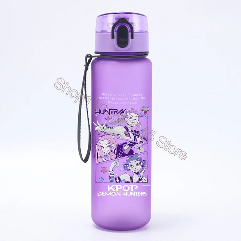 K Pop Demon Hunters Water Bottle Girls Summer Sports Large Capacity Water Bottle Kawaii Cartoon Figure Printed Plastic Bottles